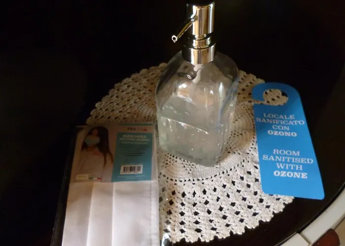 L'elefantino - Bed And Book Alojamento de Acomodação e Pequeno-almoço Roccasparvera