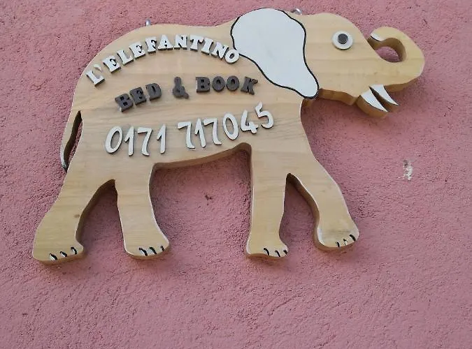 L'elefantino - Bed And Book Alojamento de Acomodação e Pequeno-almoço 3*